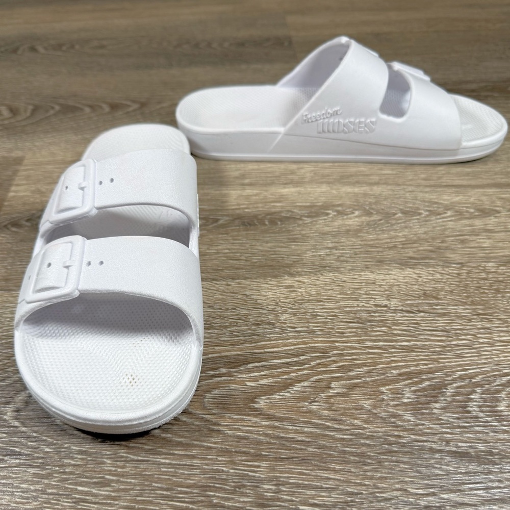 Freedom Moses Shoes Women 6 White Slides Water Resistant Anti-slip Minimalist‎